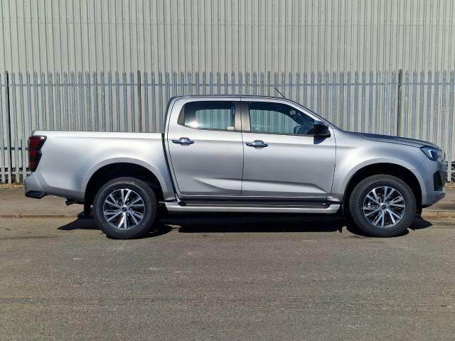 2025 Isuzu D-max 1.9 DL40