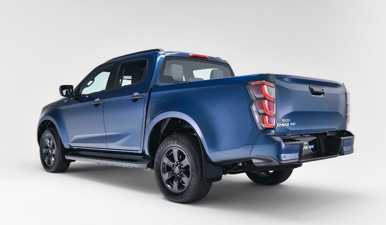 THE NEW ISUZU D-MAX EV