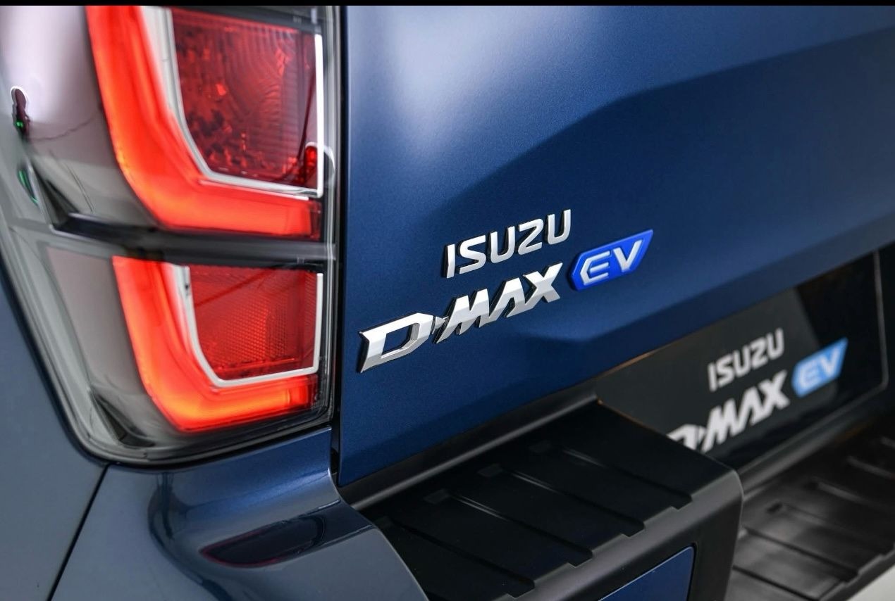 THE NEW ISUZU D-MAX EV